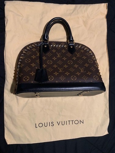 Louis vuitton monogram metal - louis,